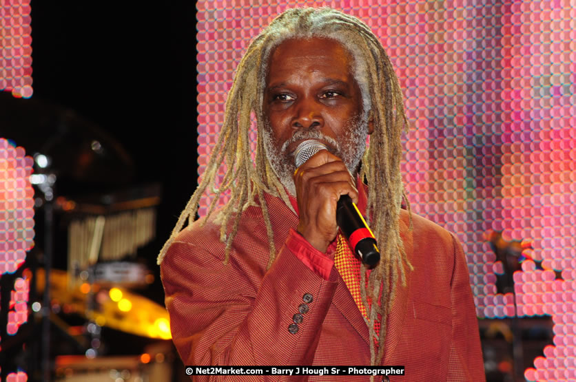 Billy Ocean at the Air Jamaica Jazz and Blues Festival 2008 The Art of Music - Saturday, January 26, 2008 - Air Jamaica Jazz & Blues 2008 The Art of Music venue at the Aqaueduct on Rose Hall Resort & Counrty Club, Montego Bay, St. James, Jamaica W.I. - Thursday, January 24 - Saturday, January 26, 2008 - Photographs by Net2Market.com - Claudine Housen & Barry J. Hough Sr, Photographers - Negril Travel Guide, Negril Jamaica WI - http://www.negriltravelguide.com - info@negriltravelguide.com...!