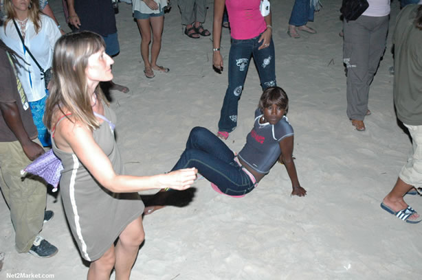 Reggae Superstar - Bush Man @ Bourbon Beach with Boddy Dread & Singing Honour - Presented by Our Music Promotions - Omar & Ama-Donna - Saturday, May 14, 2005 - Negril Travel Guide, Negril Jamaica WI - http://www.negriltravelguide.com - info@negriltravelguide.com...!