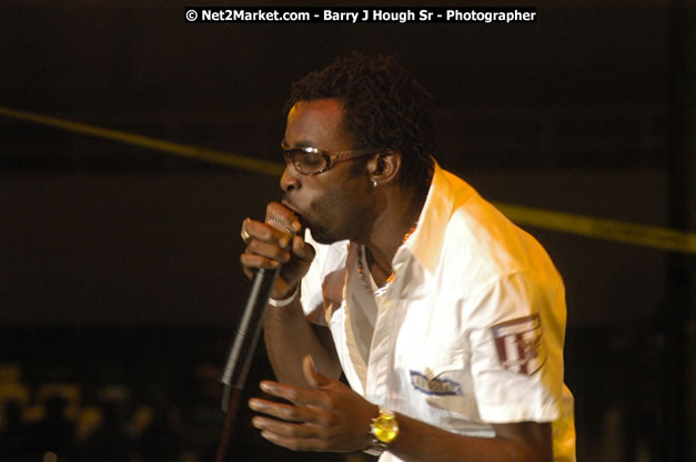 Cutty Corn and Cecile - Cure Fest 2007 - Longing For Concert at Trelawny Multi Purpose Stadium, Trelawny, Jamaica - Sunday, October 14, 2007 - Cure Fest 2007 October 12th-14th, 2007 Presented by Danger Promotions, Iyah Cure Promotions, and Brass Gate Promotions - Alison Young, Publicist - Photographs by Net2Market.com - Barry J. Hough Sr, Photographer - Negril Travel Guide, Negril Jamaica WI - http://www.negriltravelguide.com - info@negriltravelguide.com...!