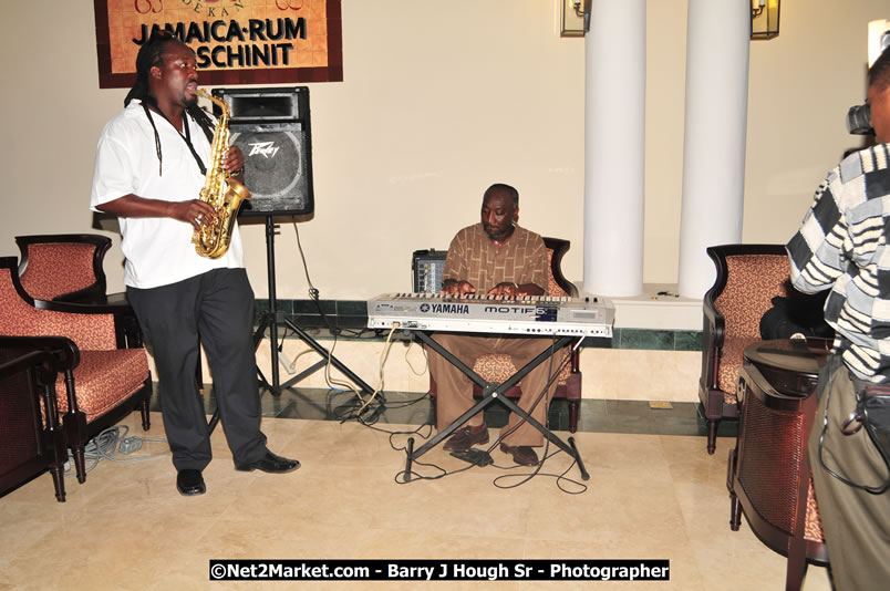 Bird of Paradise Awards & Gala @ Grand Palladium Resort & Spa [Fiesta] - Saturday, August 9, 2008 - Guest Honouree The Most Honourable P.J. Patterson ON, PC, QC - Hanover Homecoming Foundation LTD Jamaica - Wherever you roam ... Hanover bids you ... come HOME - Sunday, August 3 to Saturday, August 9, 2008 - Hanover Jamaica - Photographs by Net2Market.com - Barry J. Hough Sr. Photojournalist/Photograper - Photographs taken with a Nikon D300 - Negril Travel Guide, Negril Jamaica WI - http://www.negriltravelguide.com - info@negriltravelguide.com...!