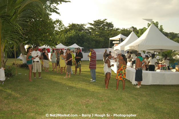 Hybrid Go Ultra - Independence Negril 2K7 - A Barefoot Beach Party @ The Hybrid Beach Cove aka Half Moon Beach Club, Sunday, August 5, 2007, Half Moon Beach, Hanover Parish, Jamaica - Negril Travel Guide.com, Negril Jamaica WI - http://www.negriltravelguide.com - info@negriltravelguide.com...!