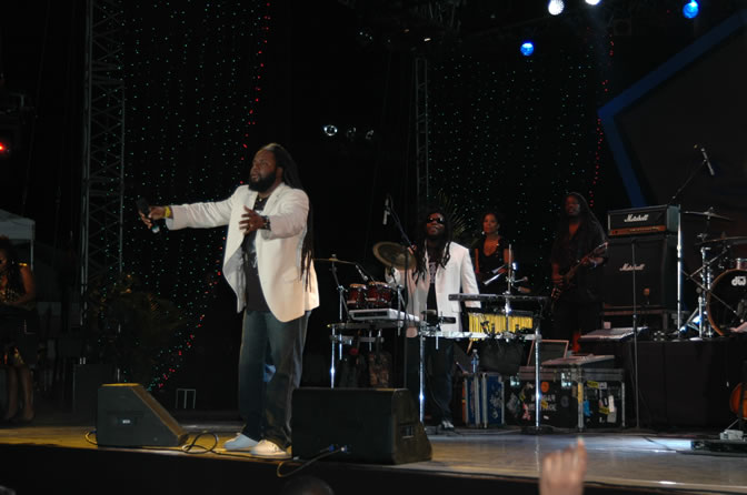 Morgan Heritage - Air Jamaica Jazz & Blues Festival 2006 - The Art of Music - Cinnamon Hill Golf Club - Rosehall Resort & Country Club, Montego Bay, Jamaica W.I. - Thursday, January 26, 2006 - Negril Travel Guide, Negril Jamaica WI - http://www.negriltravelguide.com - info@negriltravelguide.com...!