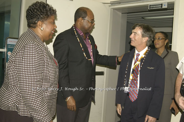 US Airways Inaugurtes New Service from Phoenix Sky Harbor International Airport to Sangster International Airport, Friday, December 18, 2009, Sangster International Airport, Montego Bay, St. James, Jamaica W.I. - Photographs by Net2Market.com - Barry J. Hough Sr, Photographer/Photojournalist - The Negril Travel Guide - Negril's and Jamaica's Number One Concert Photography Web Site with over 40,000 Jamaican Concert photographs Published -  Negril Travel Guide, Negril Jamaica WI - http://www.negriltravelguide.com - info@negriltravelguide.com...!