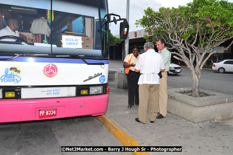 MBJ Airports Limited Reception for ACI [Airports Council International] - Saturday, October 25, 2008 - MBJ Airports Limited, Montego Bay, St James, Jamaica - Photographs by Net2Market.com - Barry J. Hough Sr. Photojournalist/Photograper - Photographs taken with a Nikon D300 - Negril Travel Guide, Negril Jamaica WI - http://www.negriltravelguide.com - info@negriltravelguide.com...!