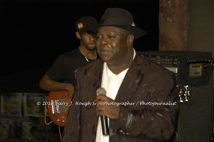 Chaka Demus & Pliers - Live In Concert @ Negril Escape Resort and Spa, December 8, 2009, One Love Drive, West End, Negril, Westmoreland, Jamaica W.I. - Photographs by Net2Market.com - Barry J. Hough Sr, Photographer/Photojournalist - Negril Travel Guide, Negril Jamaica WI - http://www.negriltravelguide.com - info@negriltravelguide.com...!