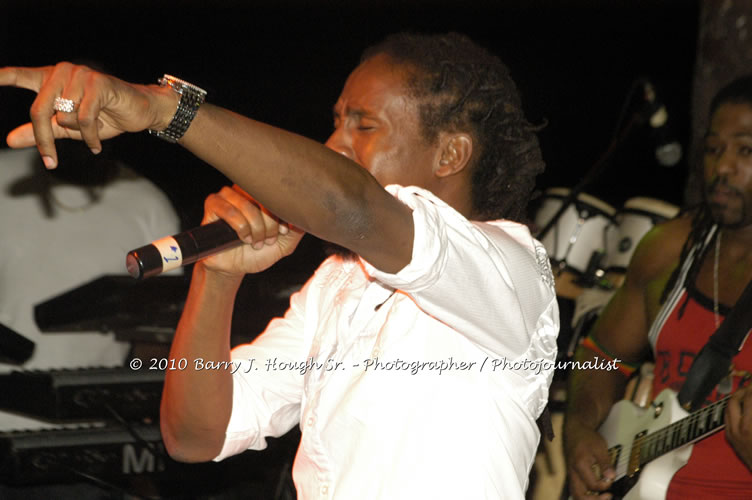 JAH Cure - Live In Concert @ Negril Escape Resort and Spa, December 15, 2009, One Love Drive, West End, Negril, Westmoreland, Jamaica W.I. - Photographs by Net2Market.com - Barry J. Hough Sr, Photographer/Photojournalist - Negril Travel Guide, Negril Jamaica WI - http://www.negriltravelguide.com - info@negriltravelguide.com...!