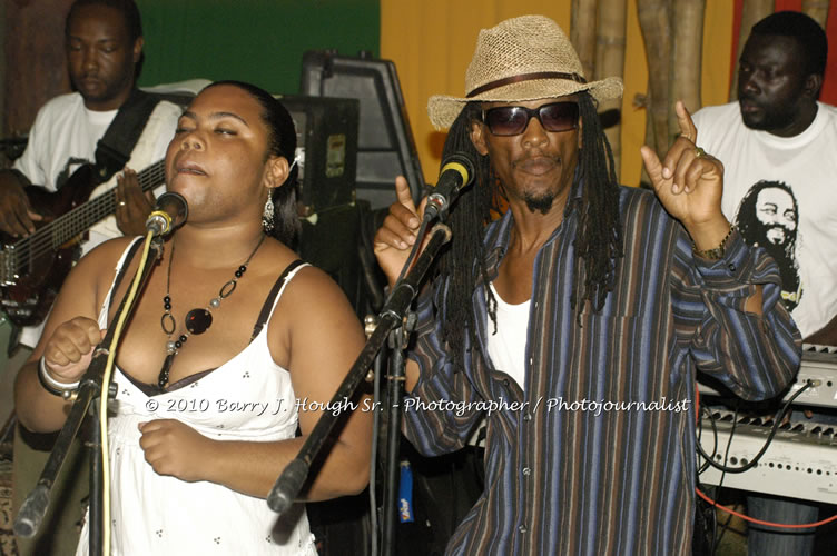 Marcia Griffiths & Edge Michael - Live In Concert - One Love Reggae Concert Series 09/10 @ Negril Escape Resort and Spa, December 29, 2009, One Love Drive, West End, Negril, Westmoreland, Jamaica W.I. - Photographs by Net2Market.com - Barry J. Hough Sr, Photographer/Photojournalist - Negril Travel Guide, Negril Jamaica WI - http://www.negriltravelguide.com - info@negriltravelguide.com...!