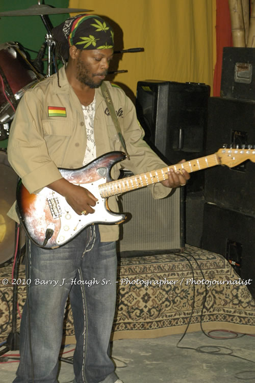 Richie Spice - Live In Concert - One Love Reggae Concert Series 09/10 @ Negril Escape Resort and Spa, January 19, 2010, One Love Drive, West End, Negril, Westmoreland, Jamaica W.I. - Photographs by Net2Market.com - Barry J. Hough Sr, Photographer/Photojournalist - Negril Travel Guide, Negril Jamaica WI - http://www.negriltravelguide.com - info@negriltravelguide.com...!