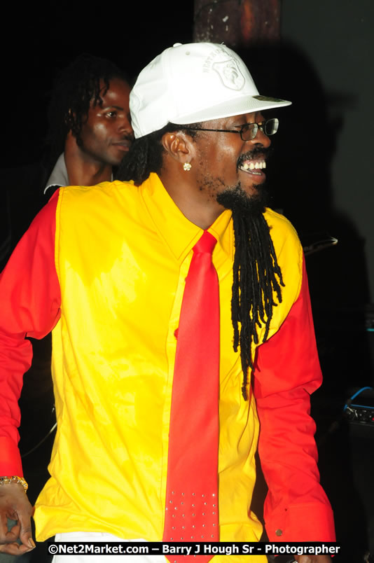 Beenie Man - Live in Concert, plus Hiyah Grade Band @ The Sunset Show @ Negril Escape Resort and Spa, Tuesday, February 3, 2009 - Live Reggae Music at Negril Escape - Tuesday Nights 6:00PM to 10:00 PM - One Love Drive, West End, Negril, Westmoreland, Jamaica W.I. - Photographs by Net2Market.com - Barry J. Hough Sr, Photographer/Photojournalist - The Negril Travel Guide - Negril's and Jamaica's Number One Concert Photography Web Site with over 40,000 Jamaican Concert photographs Published -  Negril Travel Guide, Negril Jamaica WI - http://www.negriltravelguide.com - info@negriltravelguide.com...!