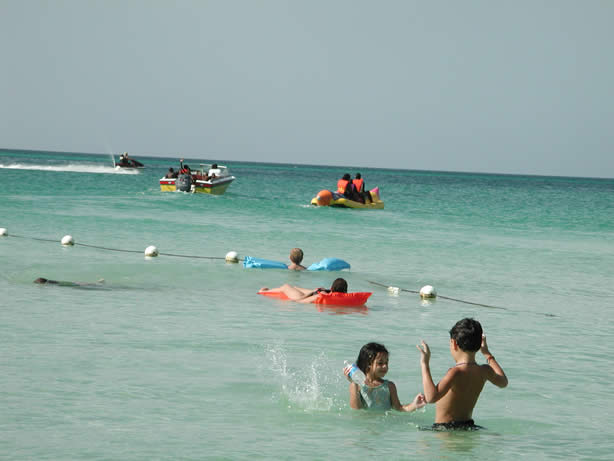 A Photo Walk along Negril's Famous Seven Mile Beach - Negril Travel Guide, Negril Jamaica WI - http://www.negriltravelguide.com - info@negriltravelguide.com...!