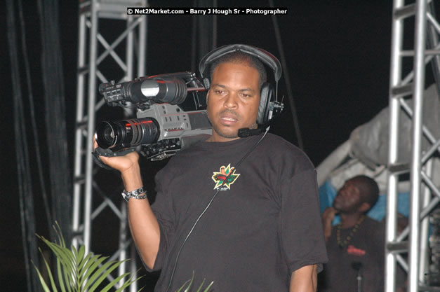 Luton Fyah at Tru-Juice Rebel Salute 2008 - The 15th staging of Tru-Juice Rebel Salute, Saturday, January 12, 2008, Port Kaiser Sports Club, St. Elizabeth, Jamaica W.I. - Photographs by Net2Market.com - Barry J. Hough Sr, Photographer - Negril Travel Guide, Negril Jamaica WI - http://www.negriltravelguide.com - info@negriltravelguide.com...!