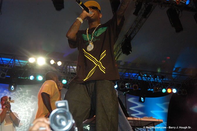 Fabolous - Red Stripe Reggae Sumfest 2005 - International Night - July 22th, 2005 - Negril Travel Guide, Negril Jamaica WI - http://www.negriltravelguide.com - info@negriltravelguide.com...!