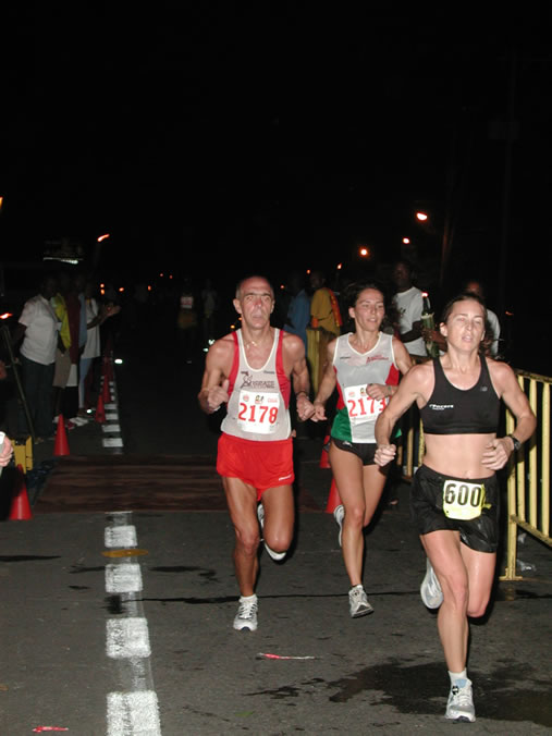 2002 Reggae Marathon & Half Marathon Photographs - Negril Travel Guide, Negril Jamaica WI - http://www.negriltravelguide.com - info@negriltravelguide.com...!