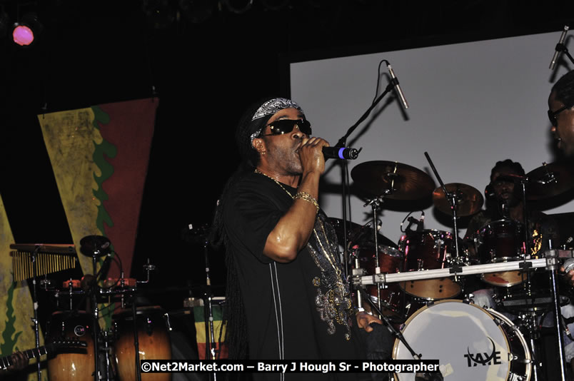 Bonafide @ Red Stripe Reggae Sumfest 2008 International Night 2, Catherine Hall, Montego Bay - Saturday, July 19, 2008 - Reggae Sumfest 2008 July 13 - July 19, 2008 - Photographs by Net2Market.com - Barry J. Hough Sr. Photojournalist/Photograper - Photographs taken with a Nikon D300 - Negril Travel Guide, Negril Jamaica WI - http://www.negriltravelguide.com - info@negriltravelguide.com...!