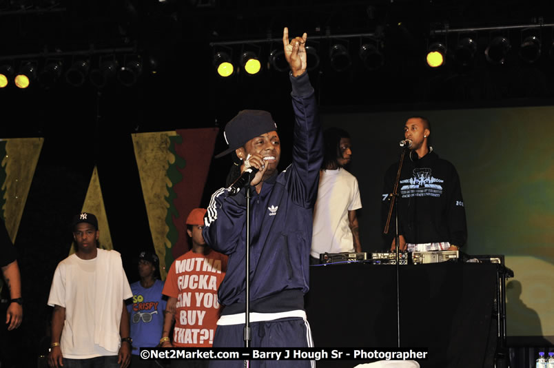 Lil Wayne @ Reggae Sumfest 2008 International Night 2, Catherine Hall, Montego Bay - Saturday, July 19, 2008 - Reggae Sumfest 2008 July 13 - July 19, 2008 - Photographs by Net2Market.com - Barry J. Hough Sr. Photojournalist/Photograper - Photographs taken with a Nikon D300 - Negril Travel Guide, Negril Jamaica WI - http://www.negriltravelguide.com - info@negriltravelguide.com...!