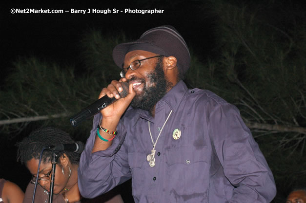 Tarrus Riley, Jimmy Riley, and Dwayne Stephensen - Money Cologne Promotions in association with "British Link Up" presents Summer Jam featuring She's Royal Tarrus Riley & Jimmy Riley - Plus Ras Slick, Sham Dawg, and Whiskey Bagio @ Roots Bamboo, Norman Manley Boulevard, Negril, Jamaica W.I. - Backed up Dean Fraser & The Hurricanne Band - MC Barry G and Rev. BB - July 25, 2007 - Negril Travel Guide.com, Negril Jamaica WI - http://www.negriltravelguide.com - info@negriltravelguide.com...!