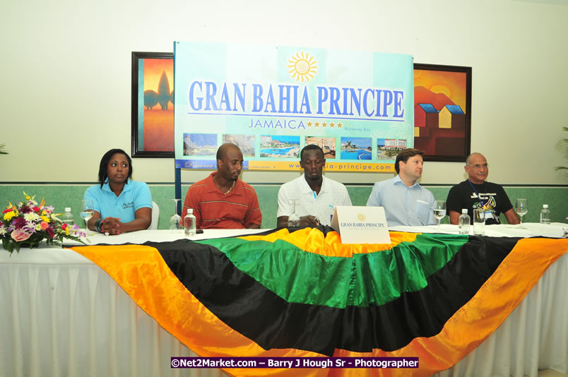 Usain Bolt of Jamaica - The Fastest Man In The World  - Usain Bolt Homecoming Celebrations - Press Conference at the Grand Bahia Principe &amp; Sherwood Content - Waldensia Primary School - Photographs by Net2Market.com - Barry J. Hough Sr. Photojournalist/Photograper - Photographs taken with a Nikon D300 - Negril Travel Guide, Negril Jamaica WI - http://www.negriltravelguide.com - info@negriltravelguide.com...!