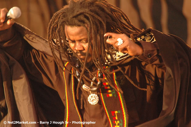 Luciano @ Western Consciousness 2007 - Presented by King of Kings Productons - Saturday, April 28, 2007 - Llandilo Cultural Centre, Savanna-La-Mar, Westmoreland, Jamaica W.I. - Negril Travel Guide, Negril Jamaica WI - http://www.negriltravelguide.com - info@negriltravelguide.com...!